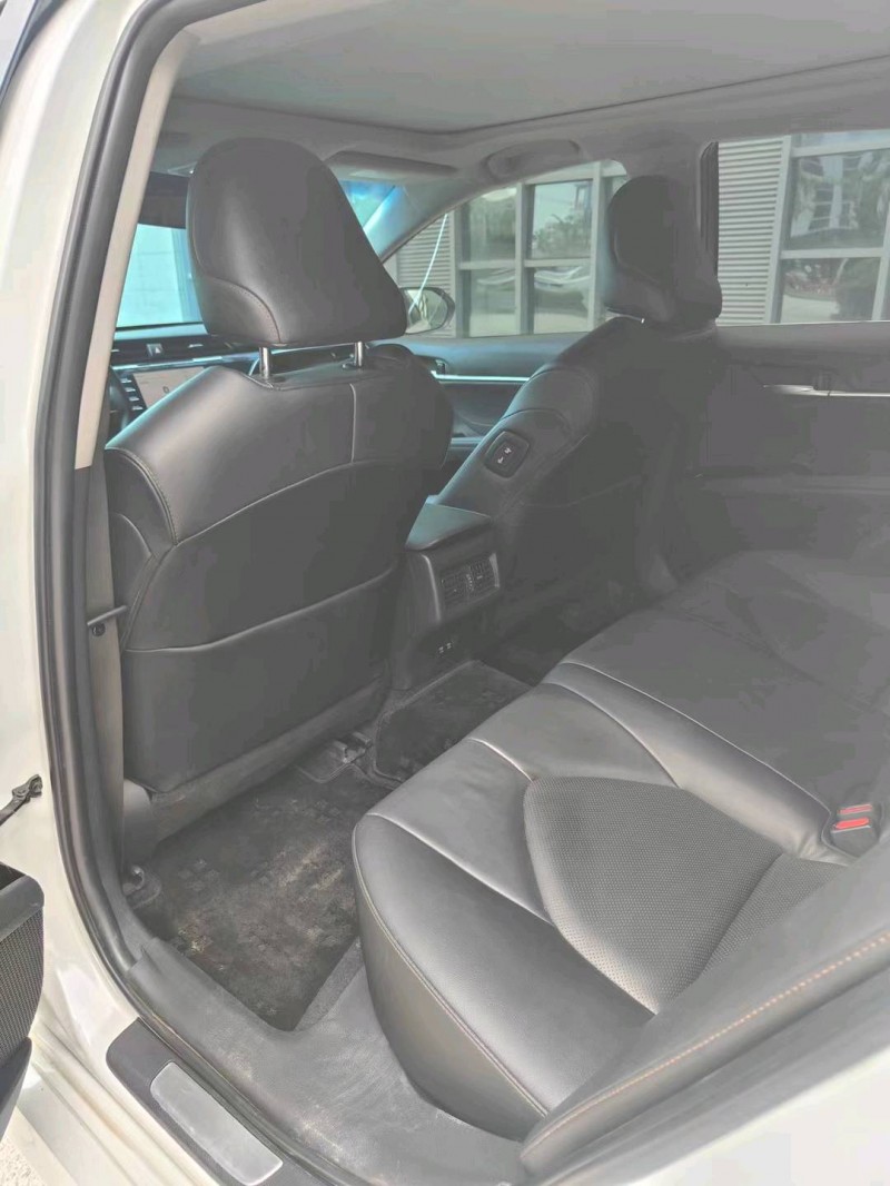 徐州18年丰田凯美瑞5