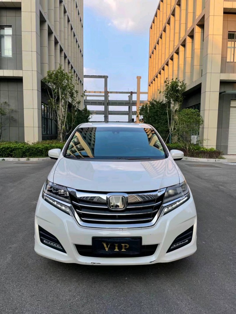 徐州18年本田艾力绅1