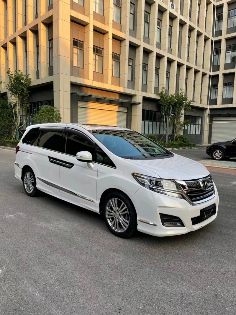 徐州18年本田艾力绅3