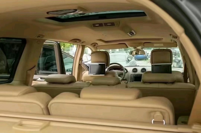 烟台09年奔驰GL8