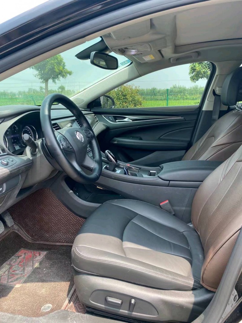 徐州20年别克君越3