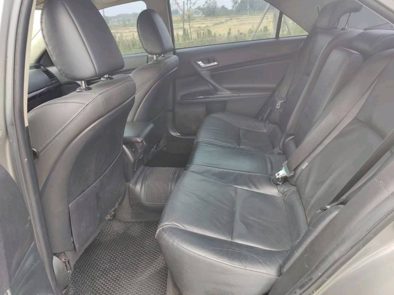 徐州11年丰田锐志5