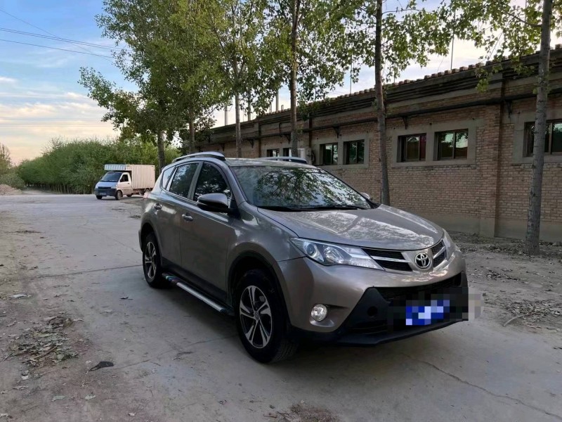 保定16年豐田RAV4榮放2