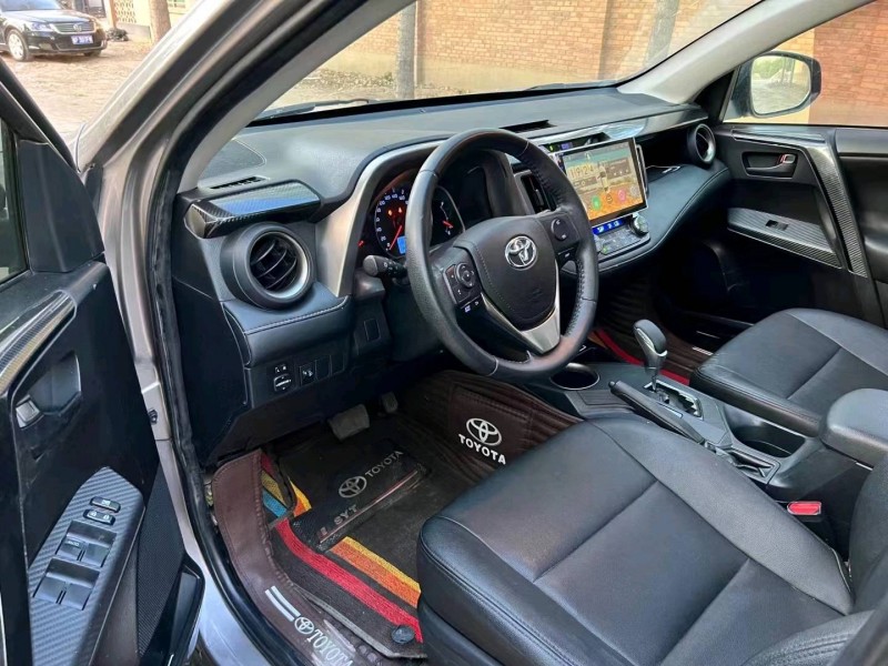 保定16年豐田RAV4榮放7