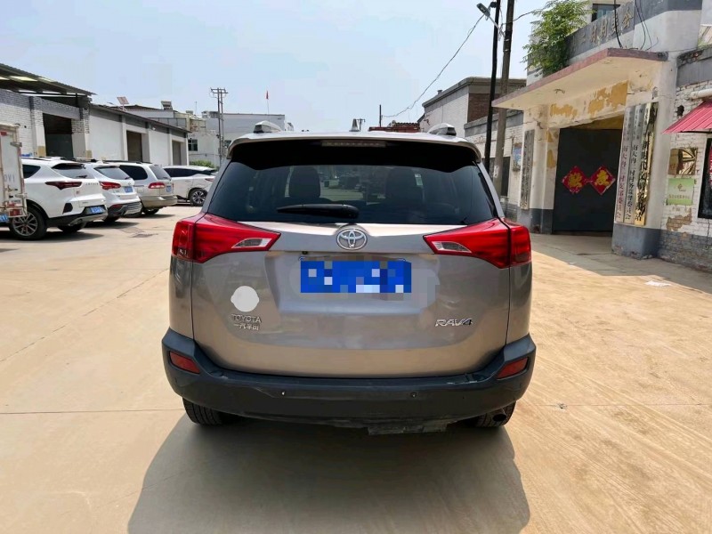 保定16年豐田RAV4榮放8