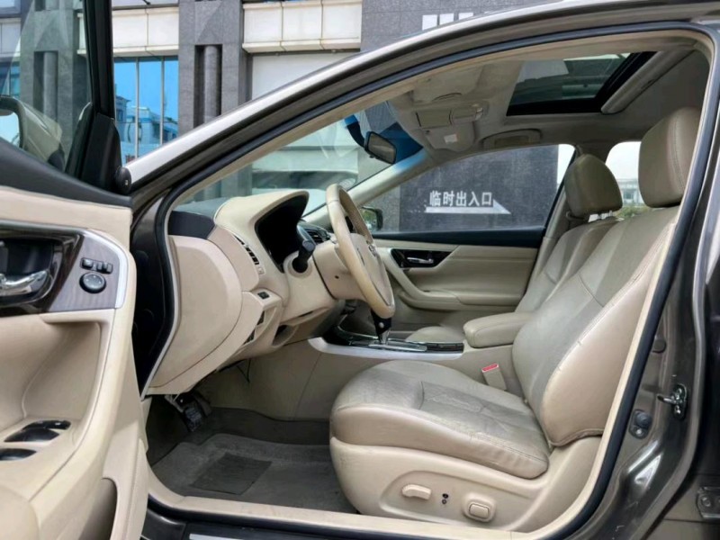 東莞14年日產天籟7