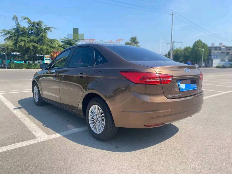 烟台15年福特福睿斯6