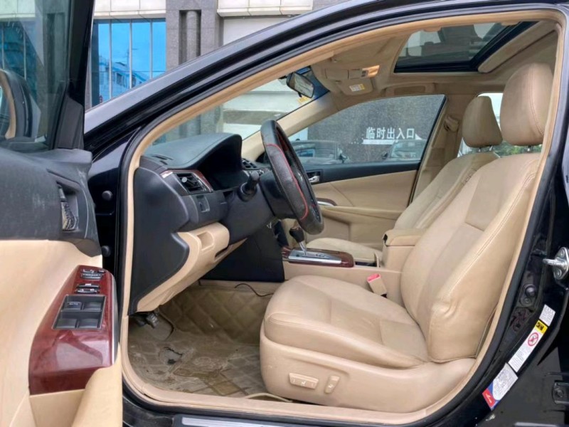 东莞13年丰田凯美瑞8