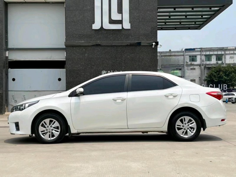 东莞17年丰田卡罗拉4