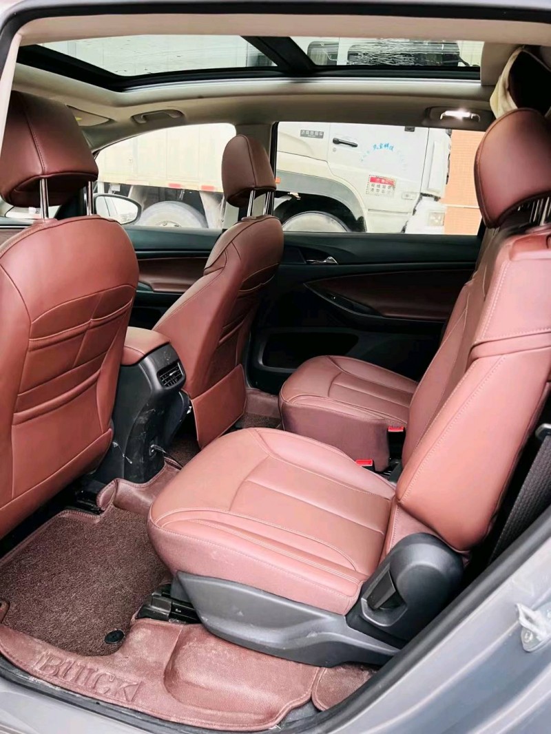 东莞20年别克GL65