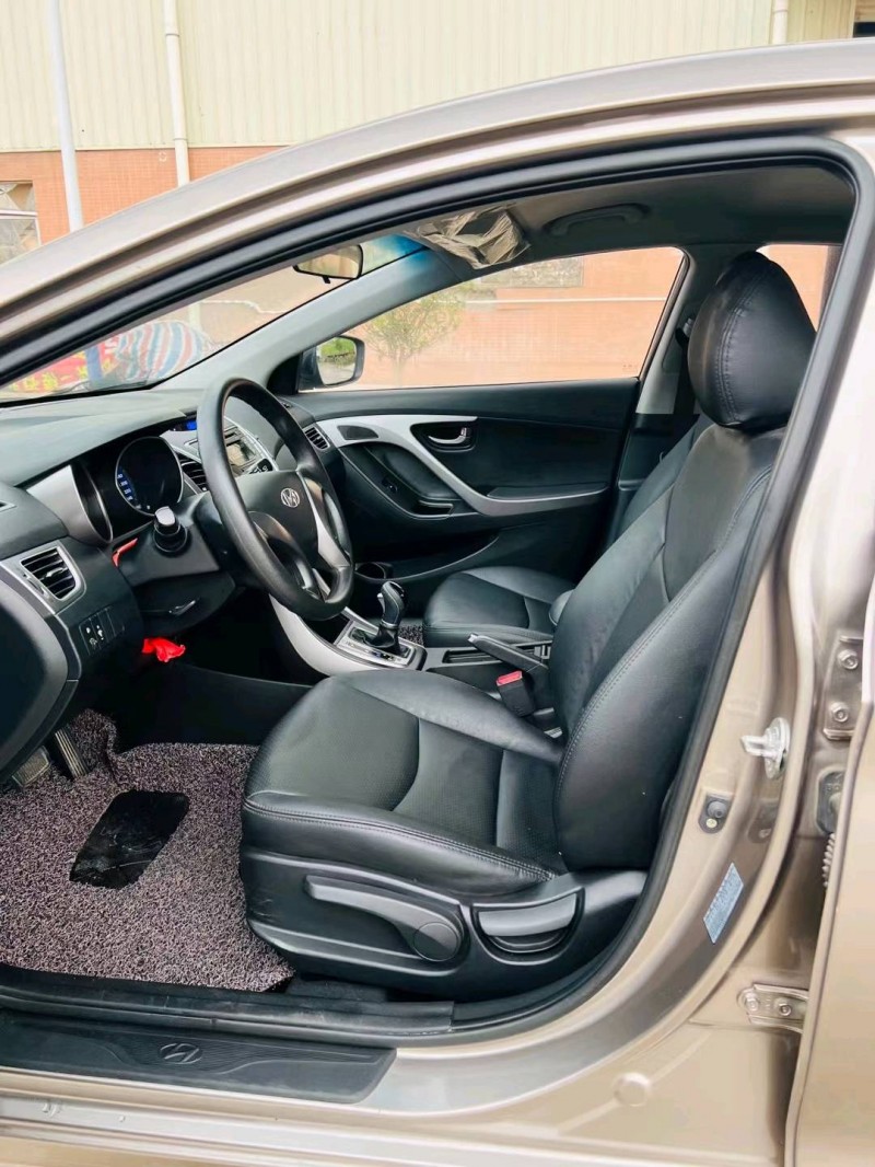 东莞16年现代朗动5