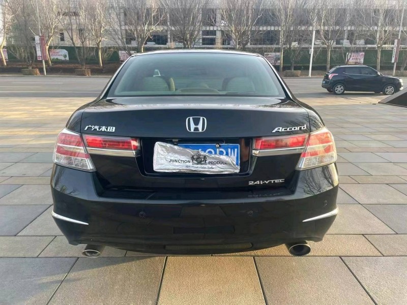 沈阳13年本田雅阁8