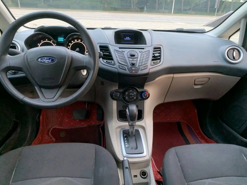 沈阳13年福特嘉年华6