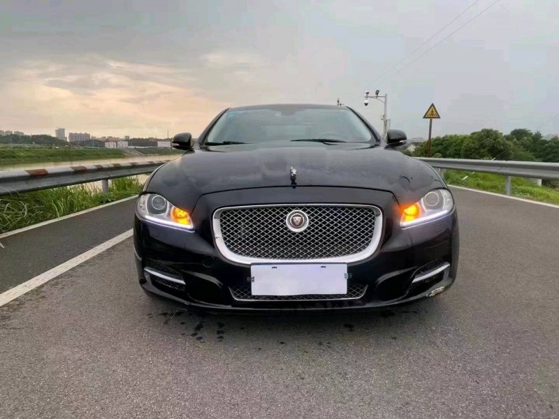 邵阳14年捷豹XJL8