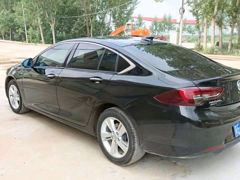 枣庄19年别克君威7