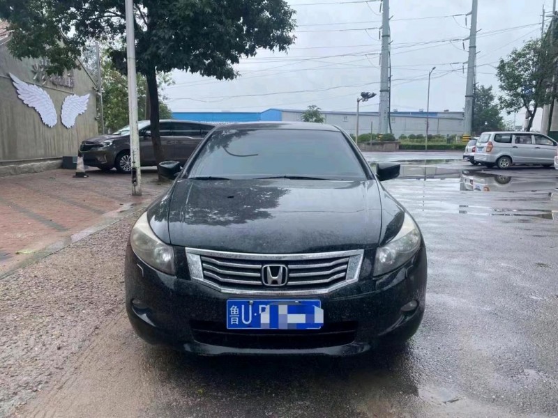 青岛10年本田雅阁1