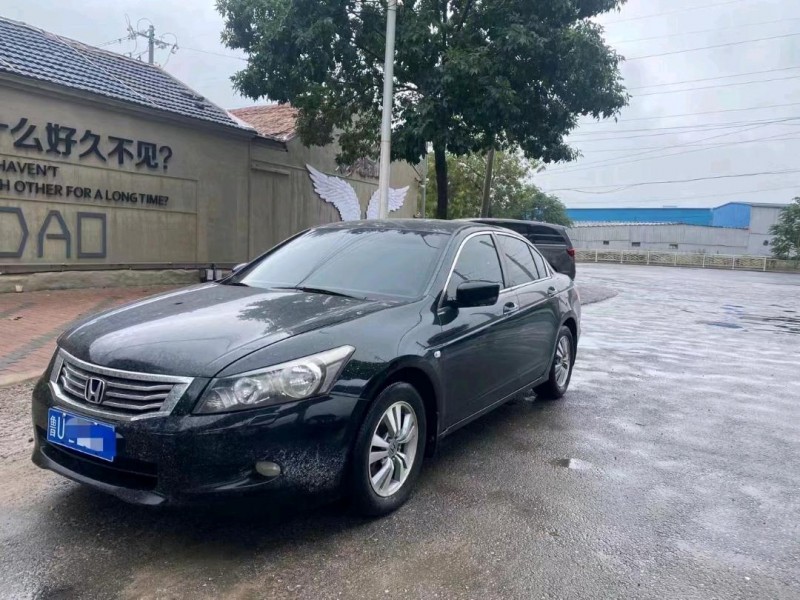 青岛10年本田雅阁2