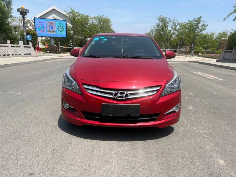 徐州14年现代瑞纳1