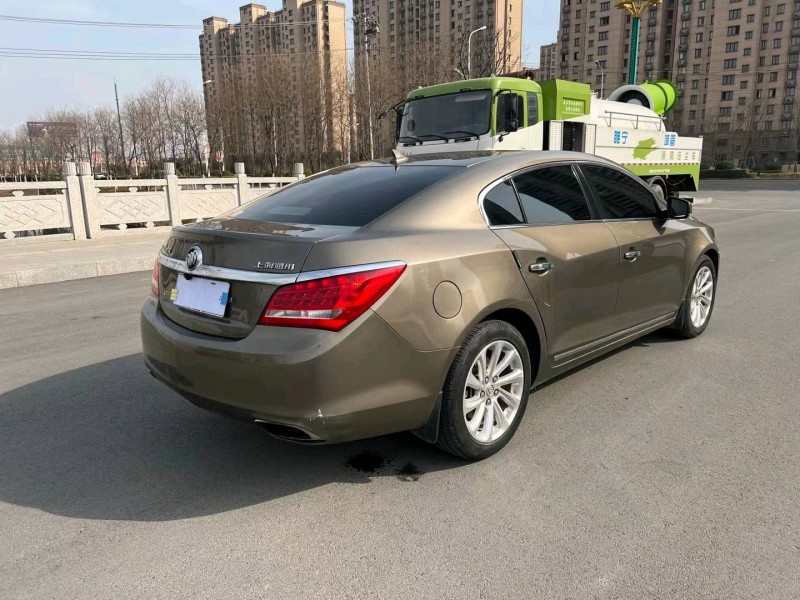 徐州16年别克君越4