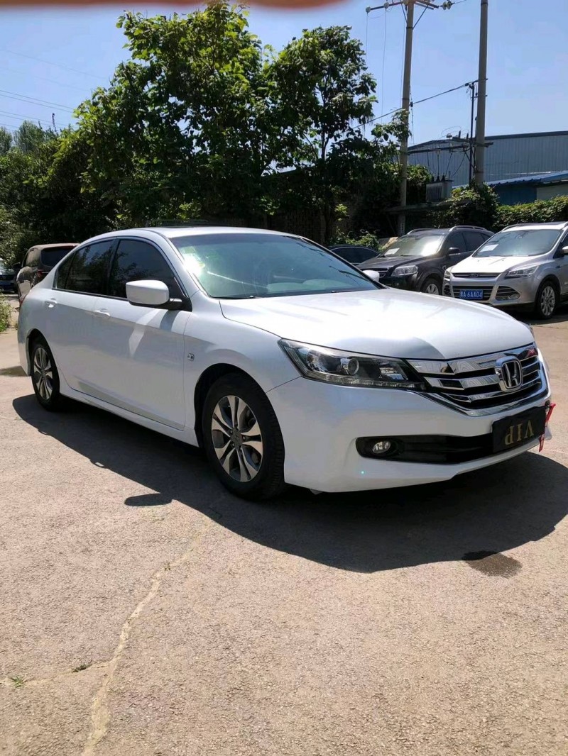 沈阳15年本田雅阁3