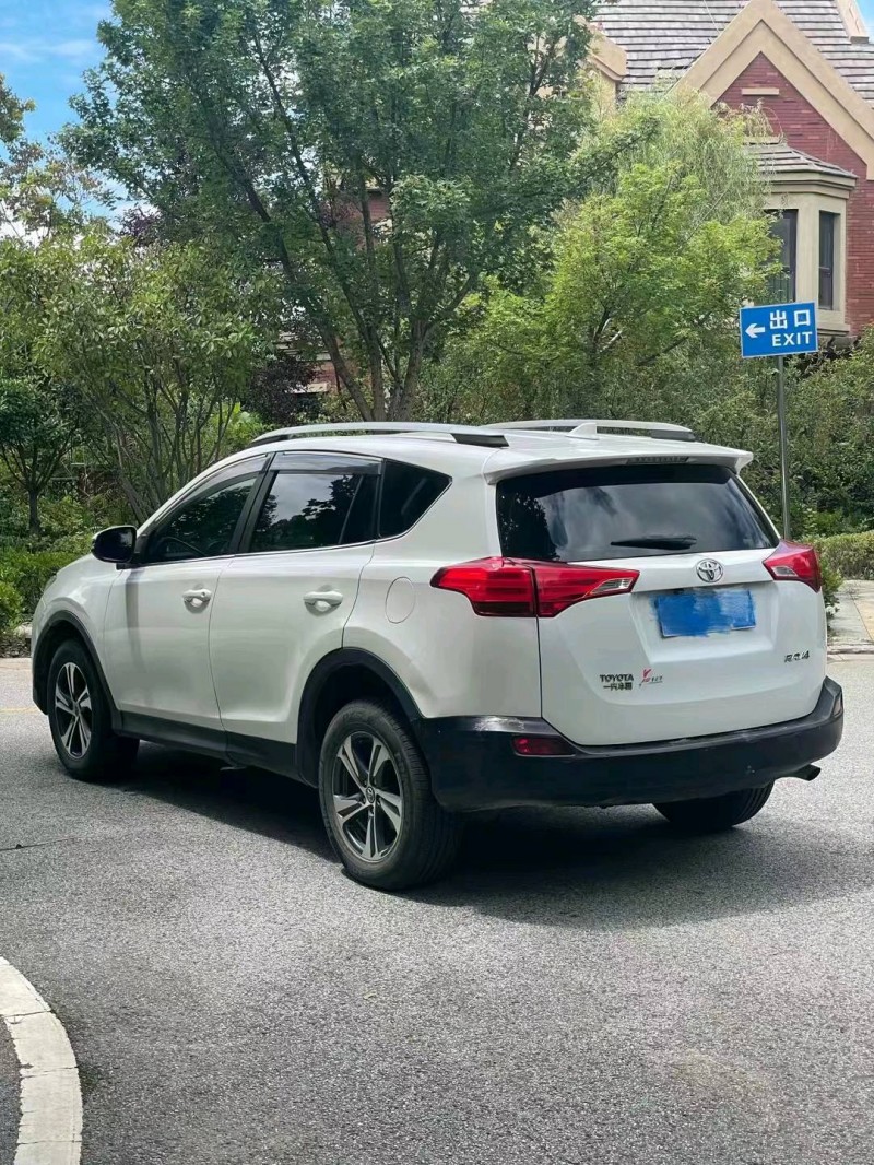 青岛15年丰田RAV4荣放7
