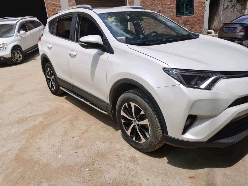 广州19年丰田RAV43