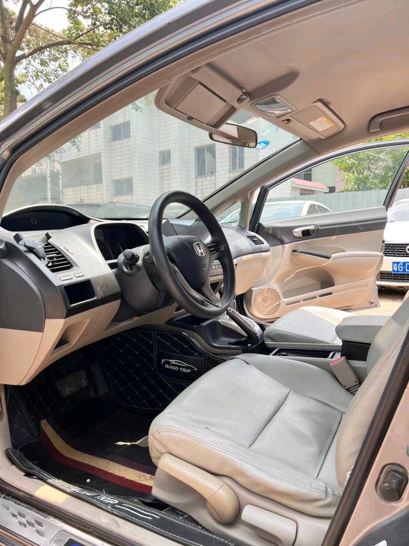 广州10年本田思域7