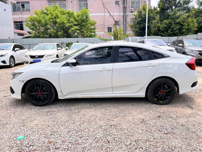 广州17年本田思域8