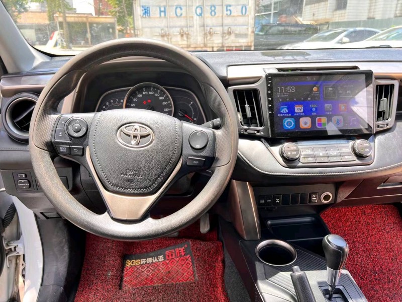广州13年丰田RAV44
