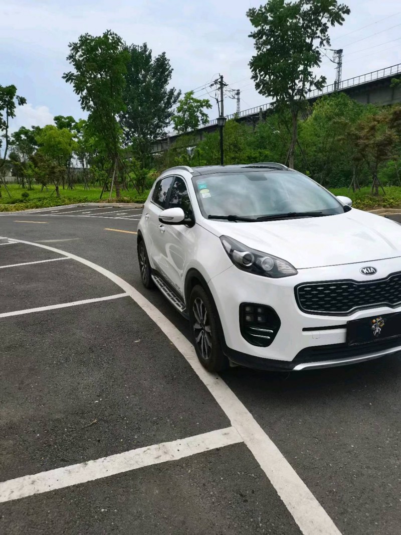 北京16年起亚KX52