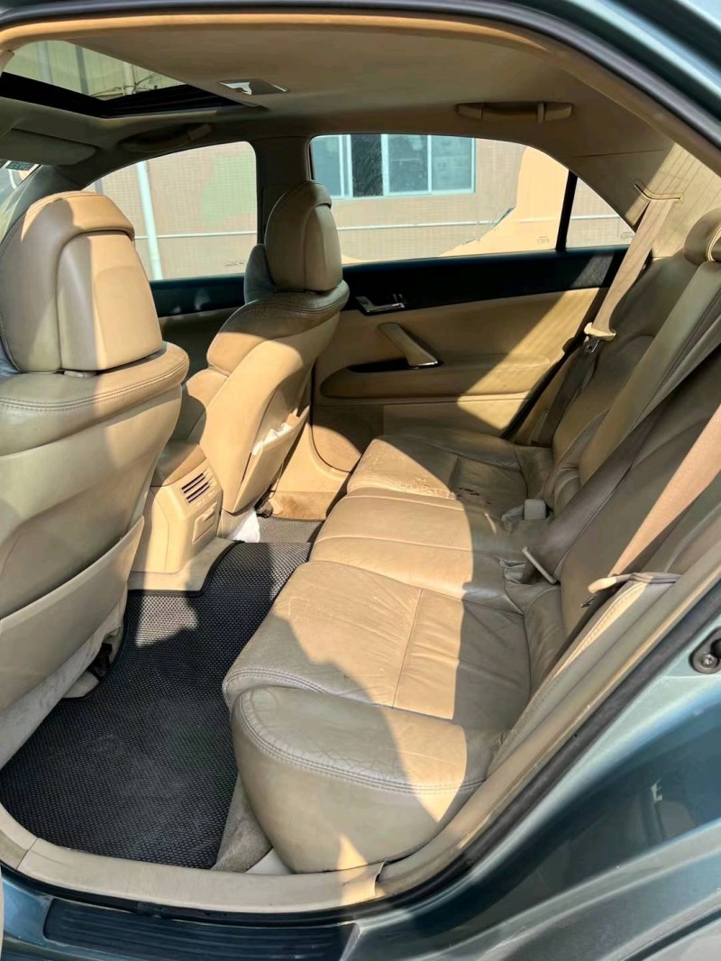 东莞08年丰田锐志4