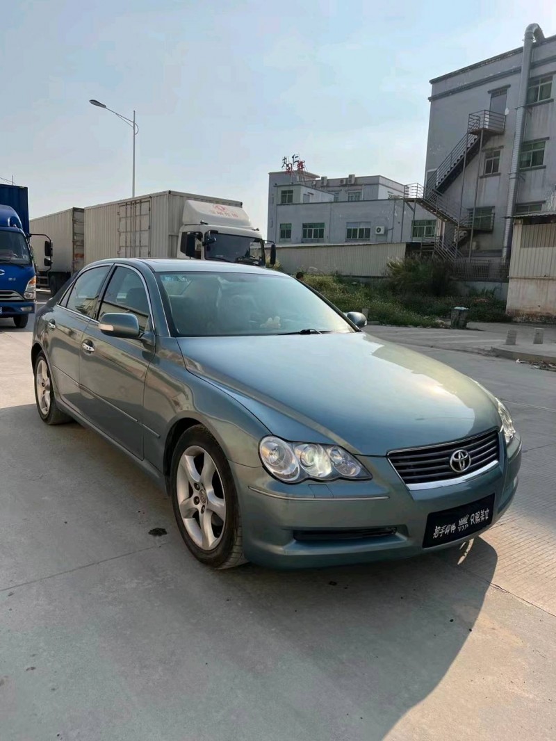 东莞08年丰田锐志3