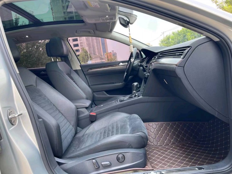 济宁17年大众迈腾5