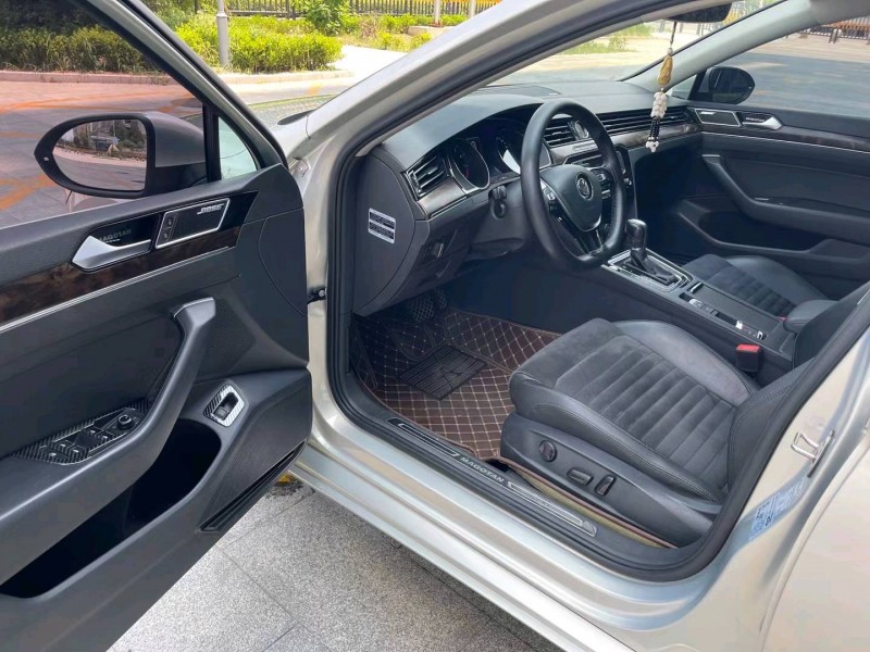 济宁17年大众迈腾6