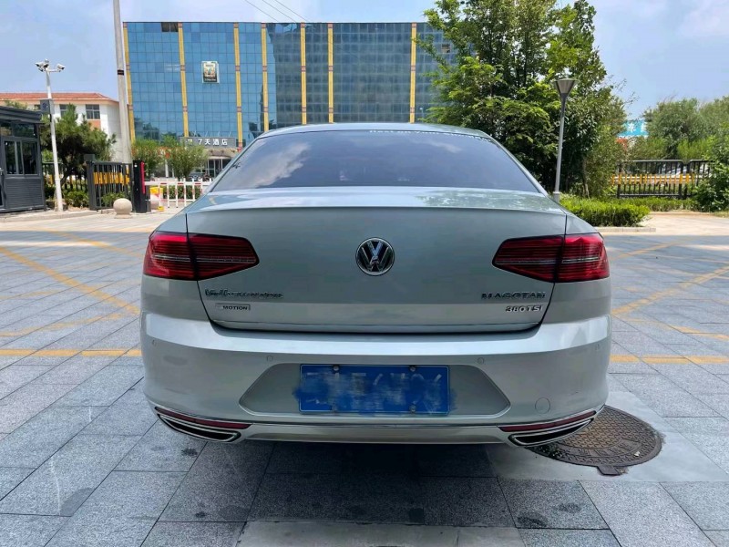 济宁17年大众迈腾9