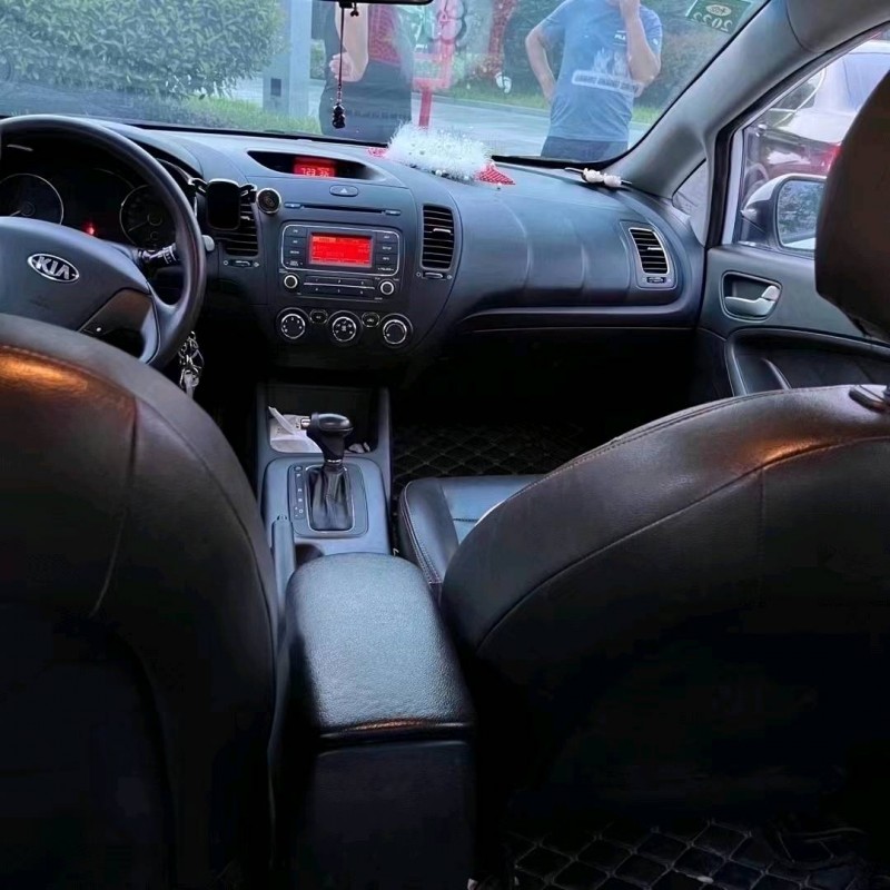 济宁16年起亚K3S8