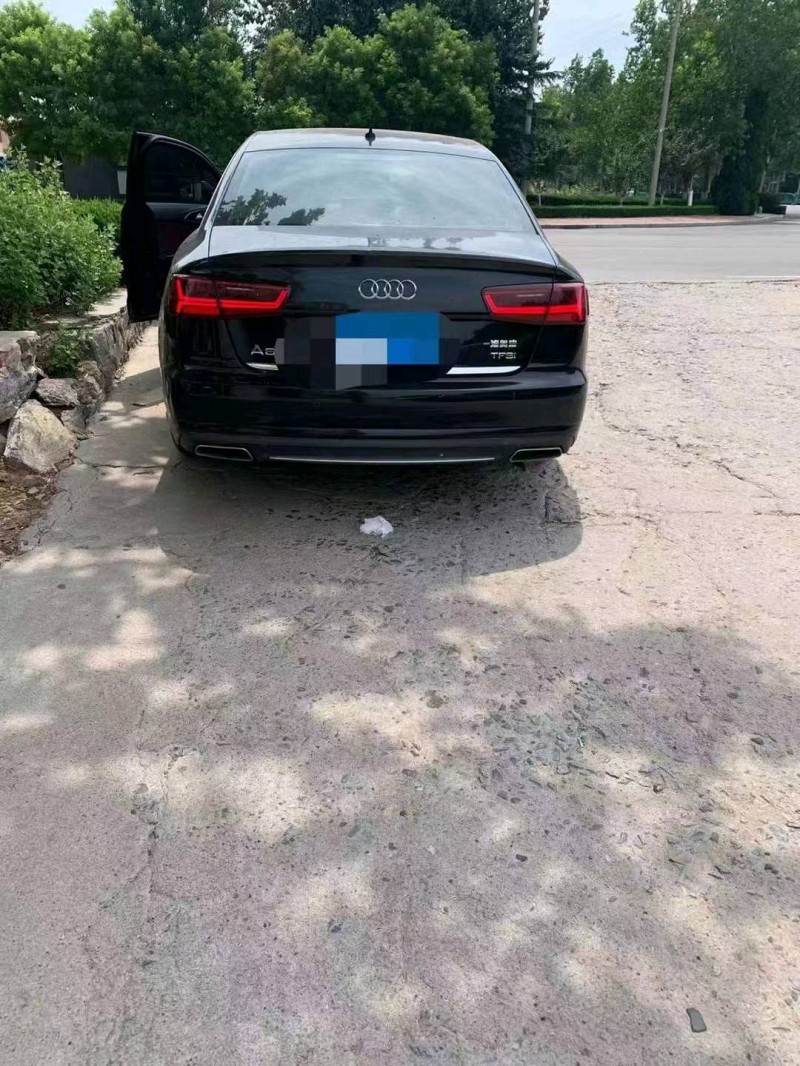 济宁16年奥迪A6L5