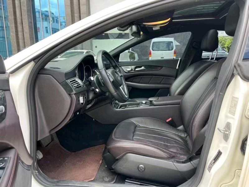 东莞13年奔驰CLS7