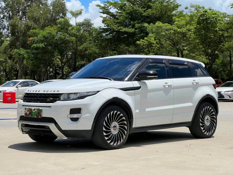 东莞13年路虎极光3