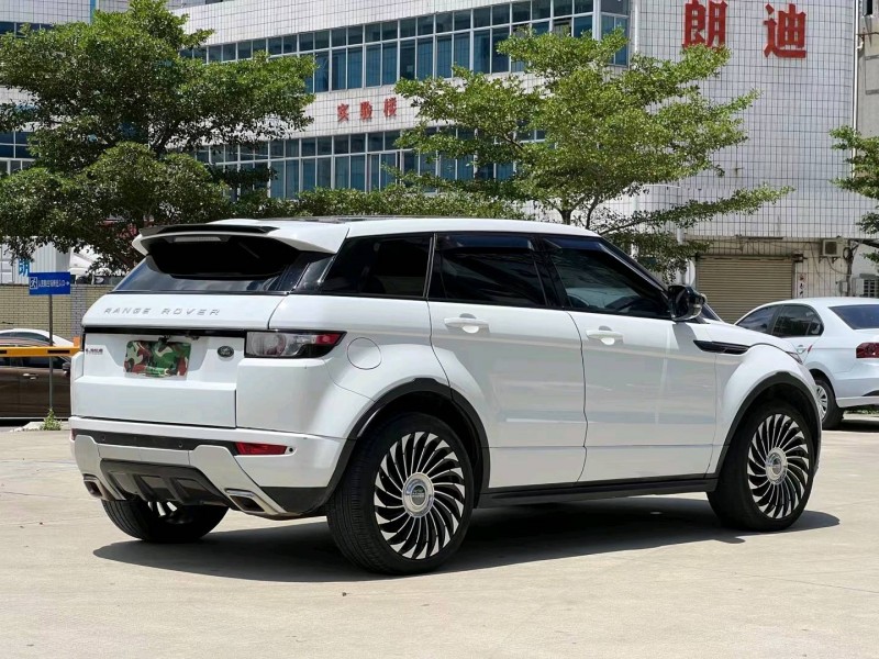 东莞13年路虎极光8