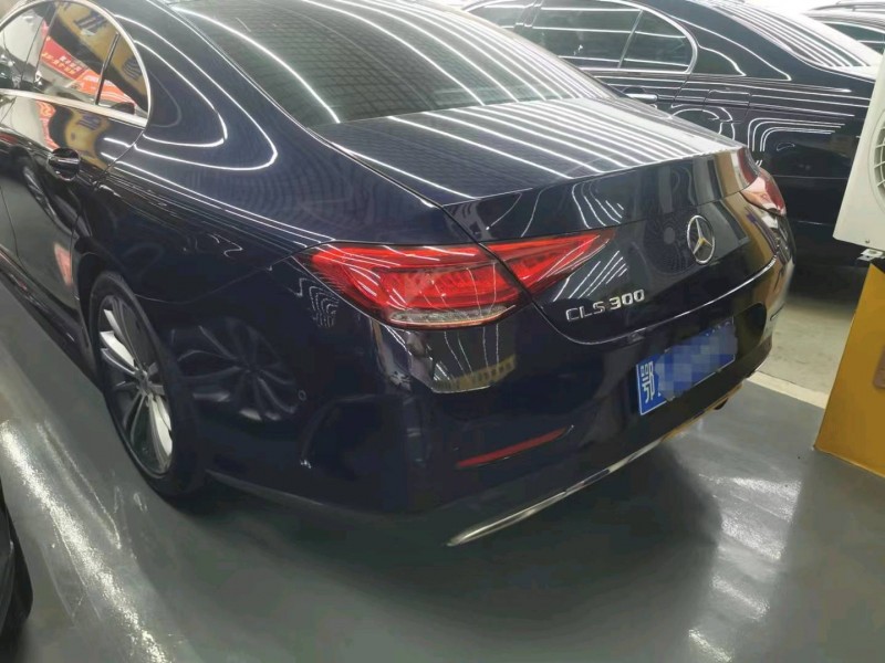 广州21年奔驰CLS3