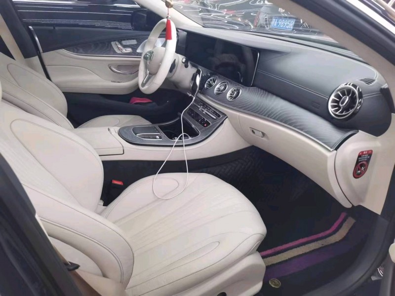 广州21年奔驰CLS5