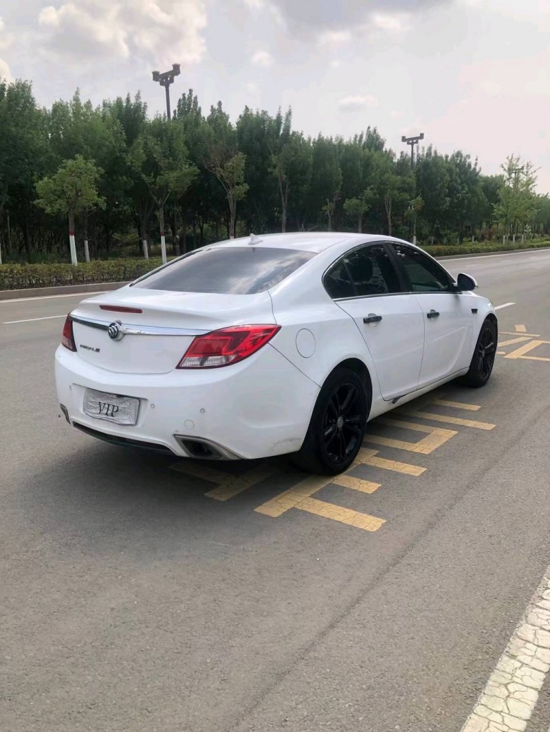 枣庄11年别克君威9