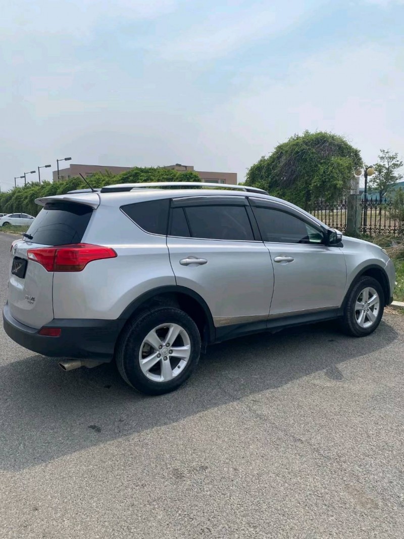 沈阳14年丰田RAV4荣放4