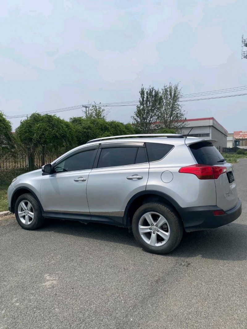 沈阳14年丰田RAV4荣放5