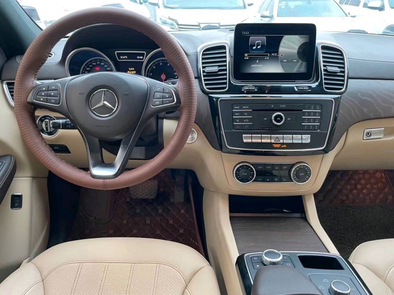 潍坊17年奔驰GLE5