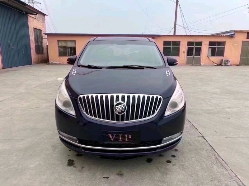 济宁12年别克GL81