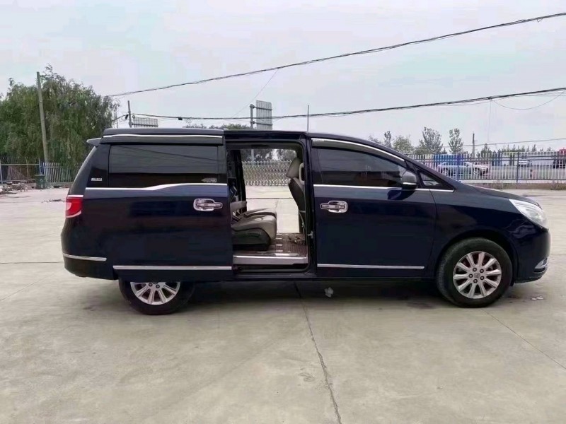 济宁12年别克GL86