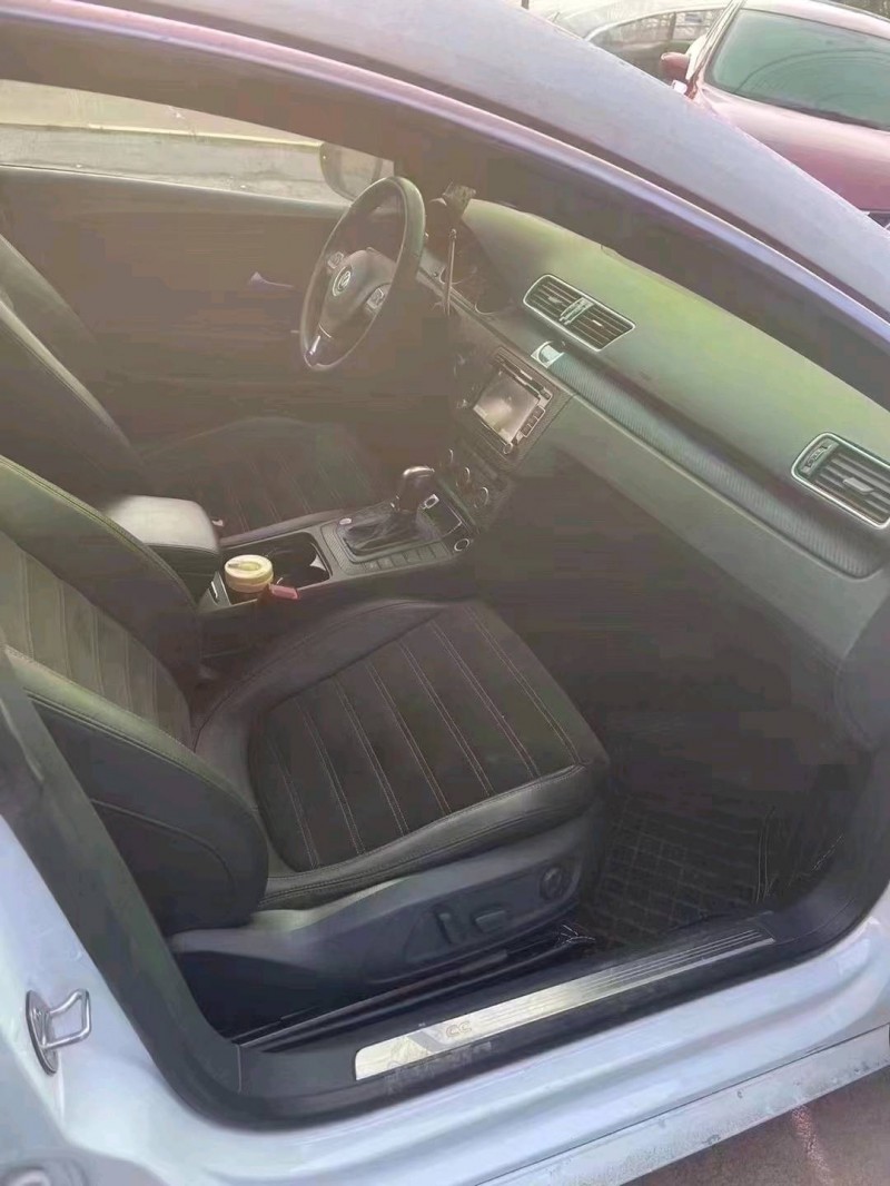 济宁17年大众CC6