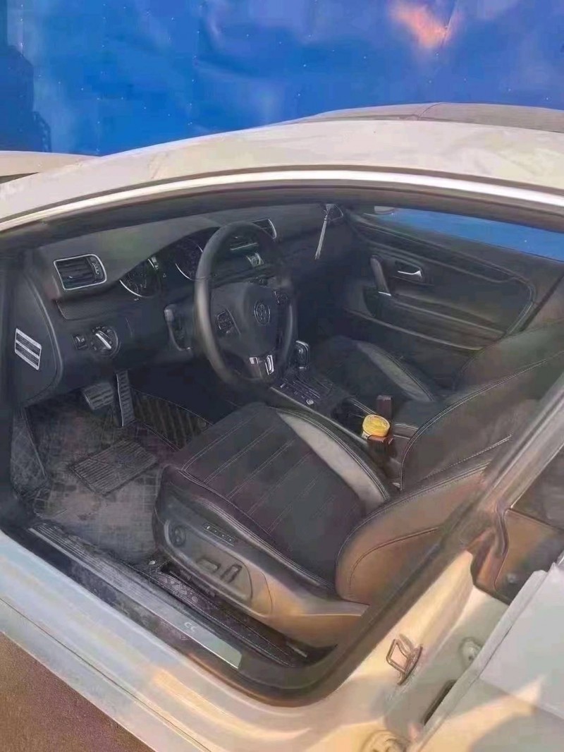 济宁17年大众CC3